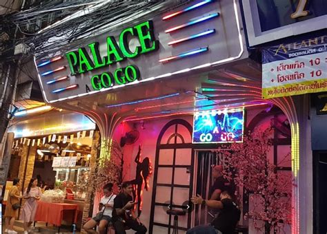 芭堤雅最火爆步行街有甚麼Agogobar？ .